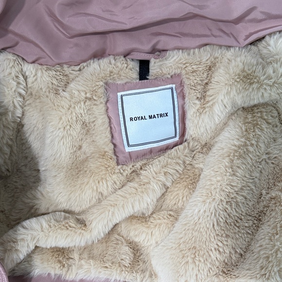 Women's Mauve Puffer Jacket with Faux Fur Trim - Picture 6 of 12